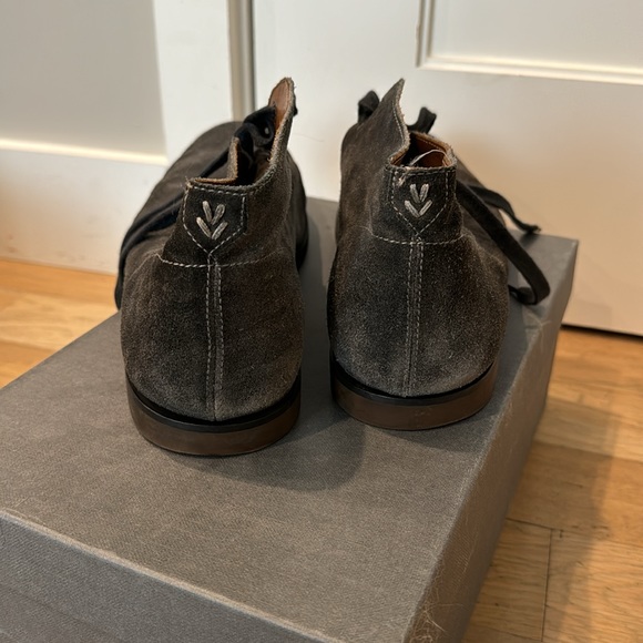 John Varvatos Fillmore Chukkas Lead 10 1/2 - Picture 2 of 7